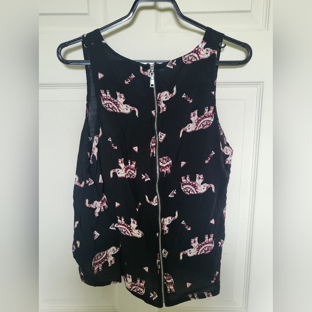๐ Elephant Top - M/L - Picture 3 of 4